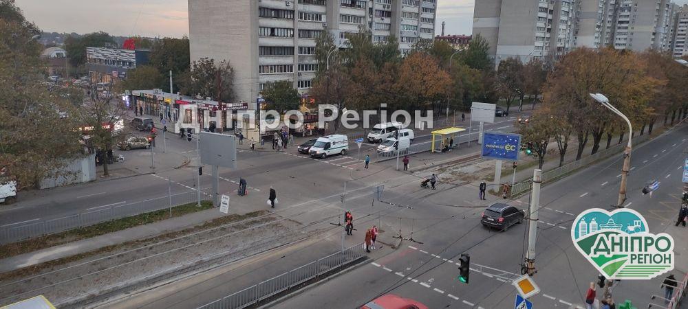 Перекрили вулицю Робочу та Криворізьку: у Дніпрі змінив рух весь транспорт (Схема) Перекрили вулицю Робочу та Криворізьку: у Дніпрі змінив рух весь транспорт (Схема)