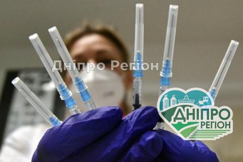 Відомий інфекціоніст пояснила, кому знадобиться третя доза COVID-вакцини Відомий інфекціоніст пояснила, кому знадобиться третя доза COVID-вакцини