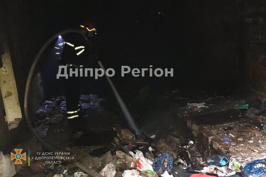 На Дніпропетровщині в покинутому гаражі виявили тіло чоловічої статі (Фото)