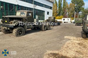 Розікрали мільйони гривень: на Дніпропетровщині бізнесмени ставили на військову техніку старі деталі