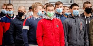 У Дніпрі майже 100 новобранців осіннього призову урочисто відправили на службу (Фото)