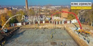 На Дніпропетровщині будують двоповерховий басейн (Фото)