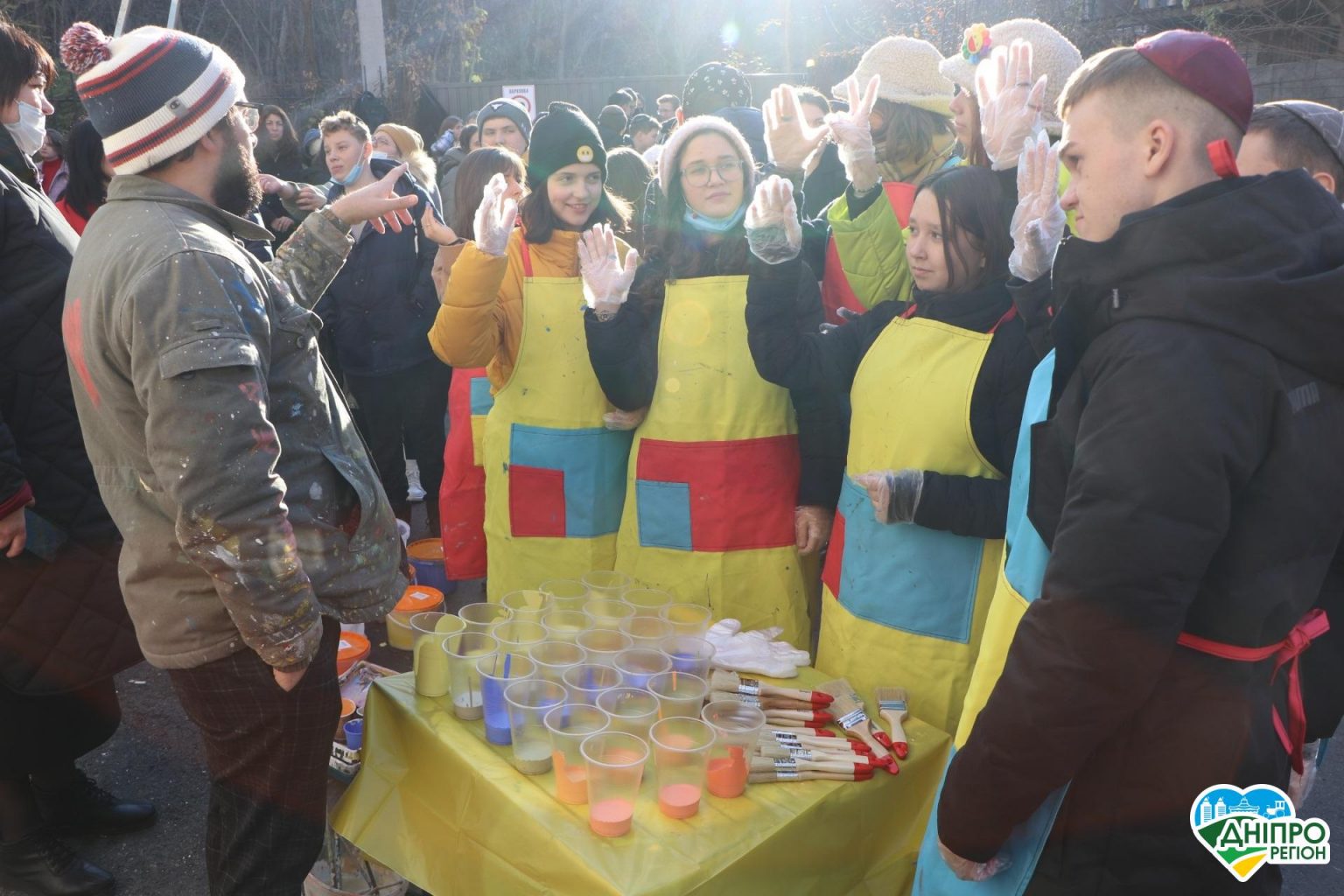 У Дніпрі в центрі міста з’явився українсько-єврейський мурал (Фото) У Дніпрі в центрі міста з'явився українсько-єврейський мурал (Фото)