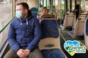 Здай водія без маски — закликають у транспортному департаменті Дніпра