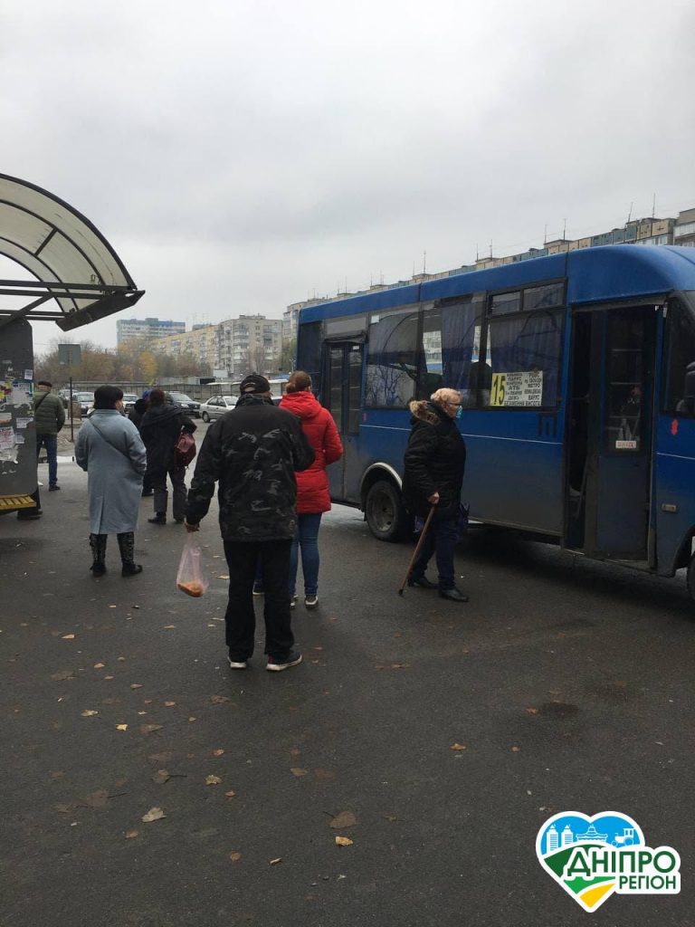 Ковід-сертифікат та ПЛР-тест: офіційний коментар про роботу транспорта Дніпра