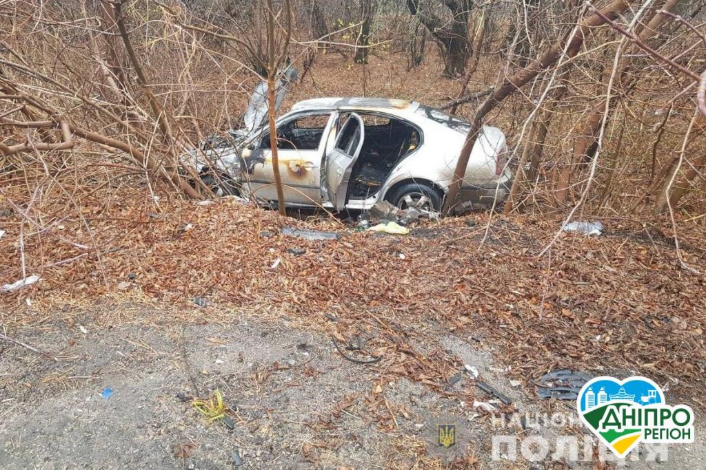 Двоє загиблих, один в лікарні: на трасі Дніпро – Запоріжжя сталася смертельна аварія (Фото)