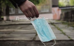 У Дніпрі пасажирів без маски здадуть поліції: офіційний коментар