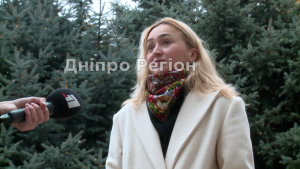 У Дніпрі водій таксі нагрубіянив волонтерці через прохання надягти маску та вигнав з машини (Відео)