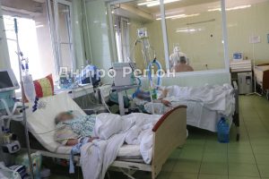 Були підключені до апаратів ШВЛ: у Кривому Розі за одну ніч від коронавірусу померли 11 пацієнтів