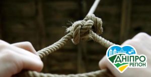 Знайшли відеозвернення: 22-річний син після смерті батька повісився у дворі