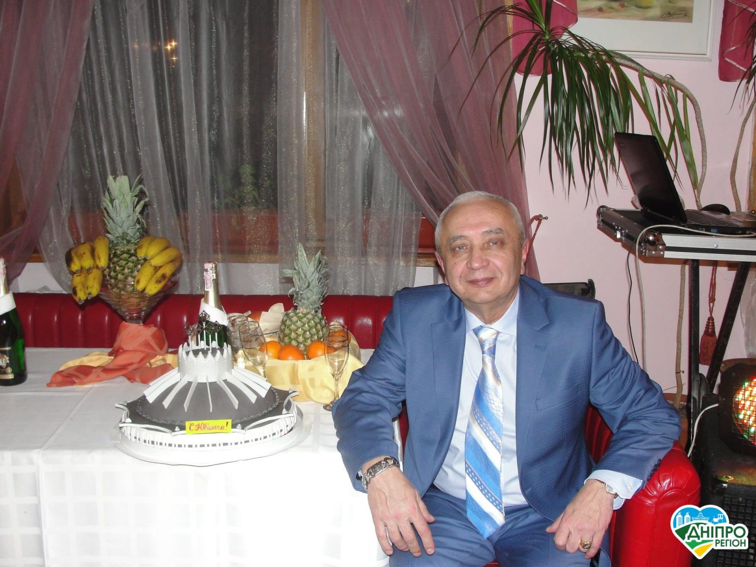 У Дніпрі сьогодні в останню путь проведуть Юрія Костянтиновського У Дніпрі сьогодні в останню путь проведуть Юрія Костянтиновського