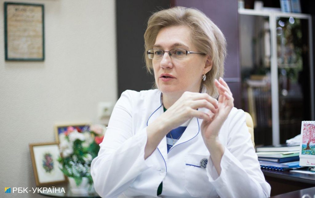 Омікрон в Україні: Голубовська розказала, по кому вдарить новий штам коронавірусу