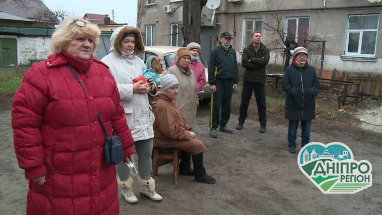 У Дніпрі жителі двоповерхівок отримали квитанції за тепло у 4-5 тисяч гривень (Відео) У Дніпрі жителі двоповерхівок отримали квитанції за тепло у 4-5 тисяч гривень (Відео)