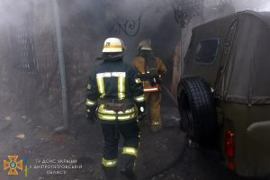 На Дніпропетровщині під час гасіння пожежі в будинку виявили тіло чоловіка (Фото)