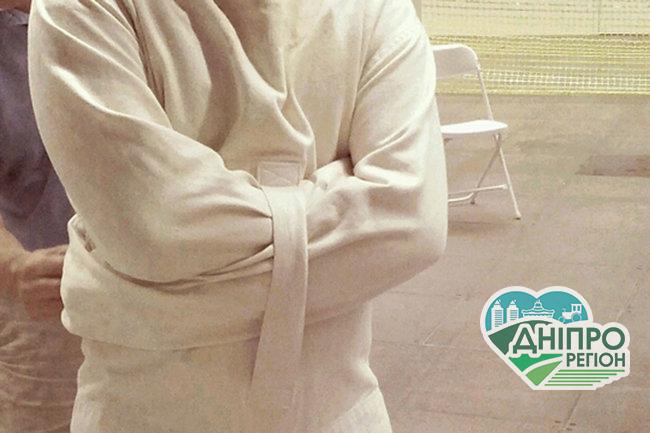 У Дніпрі бігав психічно хворий чоловік зі зв’язаними руками