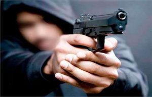 На Дніпропетровщині невідомий розстріляв відвідувача кафе