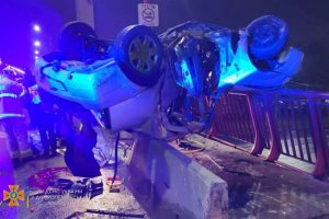 У Дніпрі на Новому мосту сталася смертельна ДТП: дівчина загинула миттєво, ще двоє в лікарні