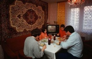Синдром жебрака: 7 звичок з СРСР, яких давно пора позбутись дніпрянам (ФОТО)