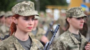 Жінок Дніпропетровщини ставитимуть на військовий облік