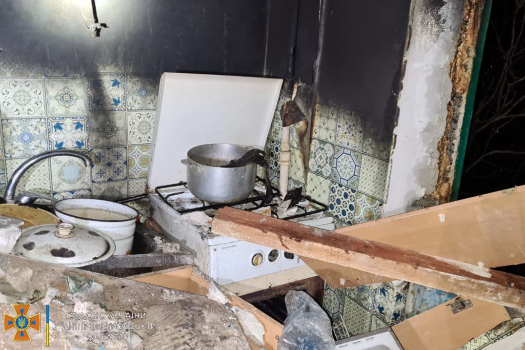 На Дніпропетровщині внаслідок вибуху в квартирі постраждав чоловік (ВІДЕО)