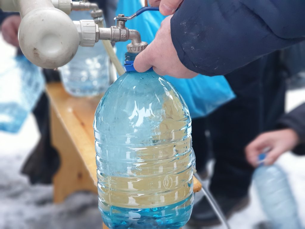 Набирайте тазики і ванни. З 26 по 30 травня на Дніпропетровщині відключать воду Свячена вода: сила, цілющі властивості та як зберігати