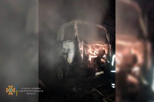 У Кривому Розі під час руху загорівся автомобіль МАЗ (Фото)