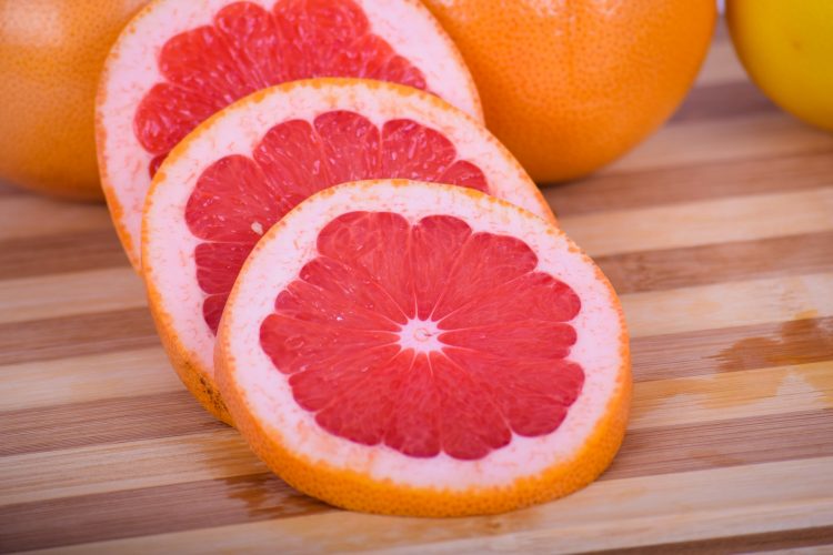 Грейпфрут: кому не рекомендується вживати цей фрукт