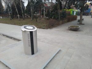 У Дніпрі встановили 3 сучасні підземні сміттєсховища (Фото)
