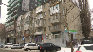 У Дніпрі у багатоповерхівці в центрі міста відімкнули опалення: мерзнуть люди (Відео)
