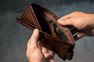 Фінансові неприємності у лютому 2023: яким знакам Зодіаку не пощастить
