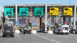 В Україні з’явиться перша платна дорога