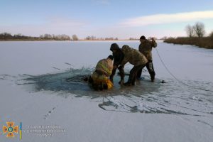 На Дніпропетровщині чоловік знімав на відео, як тоне його друг (Фото, Відео)