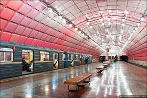 У Дніпрі оновлено графік руху поїздів у метро: новий розклад