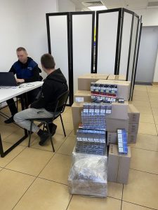 100 тис. грн. за добу: У Дніпрі через телегам продавали тютюнові вироби