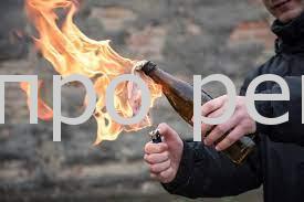 Під Дніпром 14-річний підліток під час тривоги кинув у бомбосховище коктейль Молотова