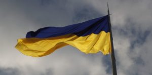 Стало відомо, хто підпалив хрест на могилі військового у Дніпрі