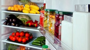 Які продукти не можна зберігати в холодильнику