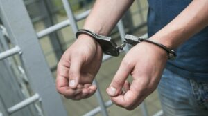 На Дніпропетровщині затримали чоловіка, який крав речі пацієнтів у лікарні