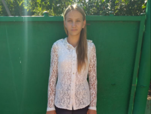 Дівчина пішла з дому і зникла: у Нікополі вже добу розшукують 15-річну Катю