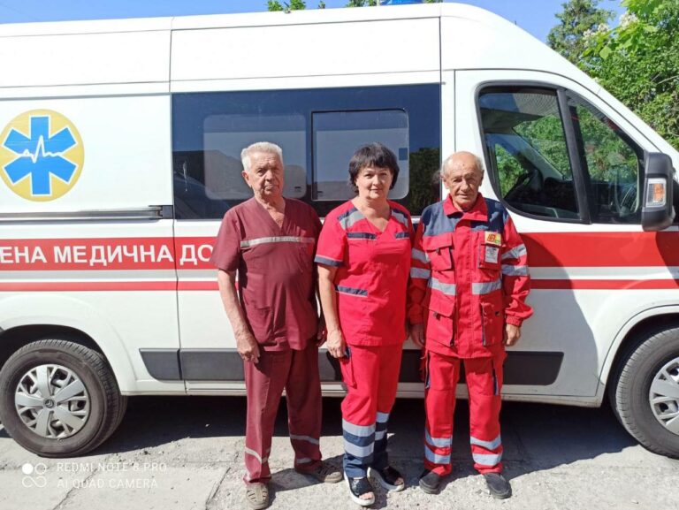 У Дніпрі врятували 2-річну дівчинку, яка дивом не загинула у вигрібній ямі