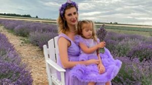 Донечка йшла з мамою на розвиваючі заняття: відео за годину до вибуху у Вінниці (Відео)