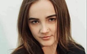 Плаче вся Україна: у Кривому Розі простились з 20-річною Дашею, яка загинула під час обстрілу