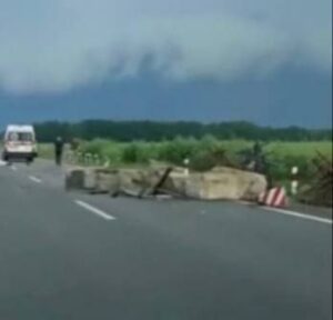 Чоловік помер на місці: на трасі під Дніпром смертельна ДТП