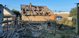 Нічні обстріли Дніпропетровщини: поранена жінка, десятки пошкоджених будинків та понад 100 розбитих сонячних панелей