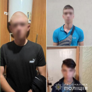 У Кам’янському побили та пограбували поліцейського