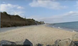 Медузи та «мертвий сезон» у Кирилівці: що там зараз відбувається (Відео)