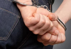 Вони збували наркотики в Дніпрі: затримали злочинну групу