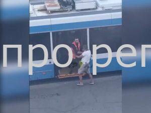 У Дніпрі водій тролейбуса побив пасажира: з`явився ексклюзивний коментар