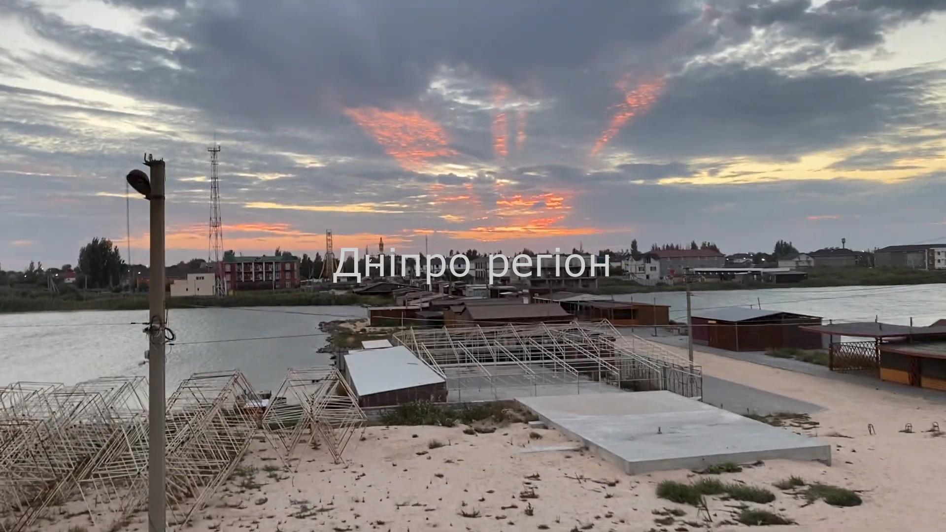 Тризуб у небі