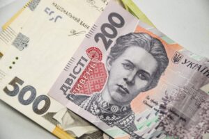 Виплати до Дня Незалежності: хто у Дніпрі має право на разову грошову виплату